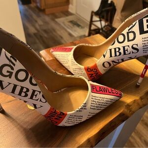 Steven By Steve Madden Black and Red Graphic Print Heels